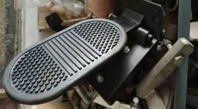 HEAVY-DUTY ELECTRIC BUMPER CAR THROTTLE PEDAL ASSEMBLY WITH INTEGRATED ACCELERATOR SWITCH